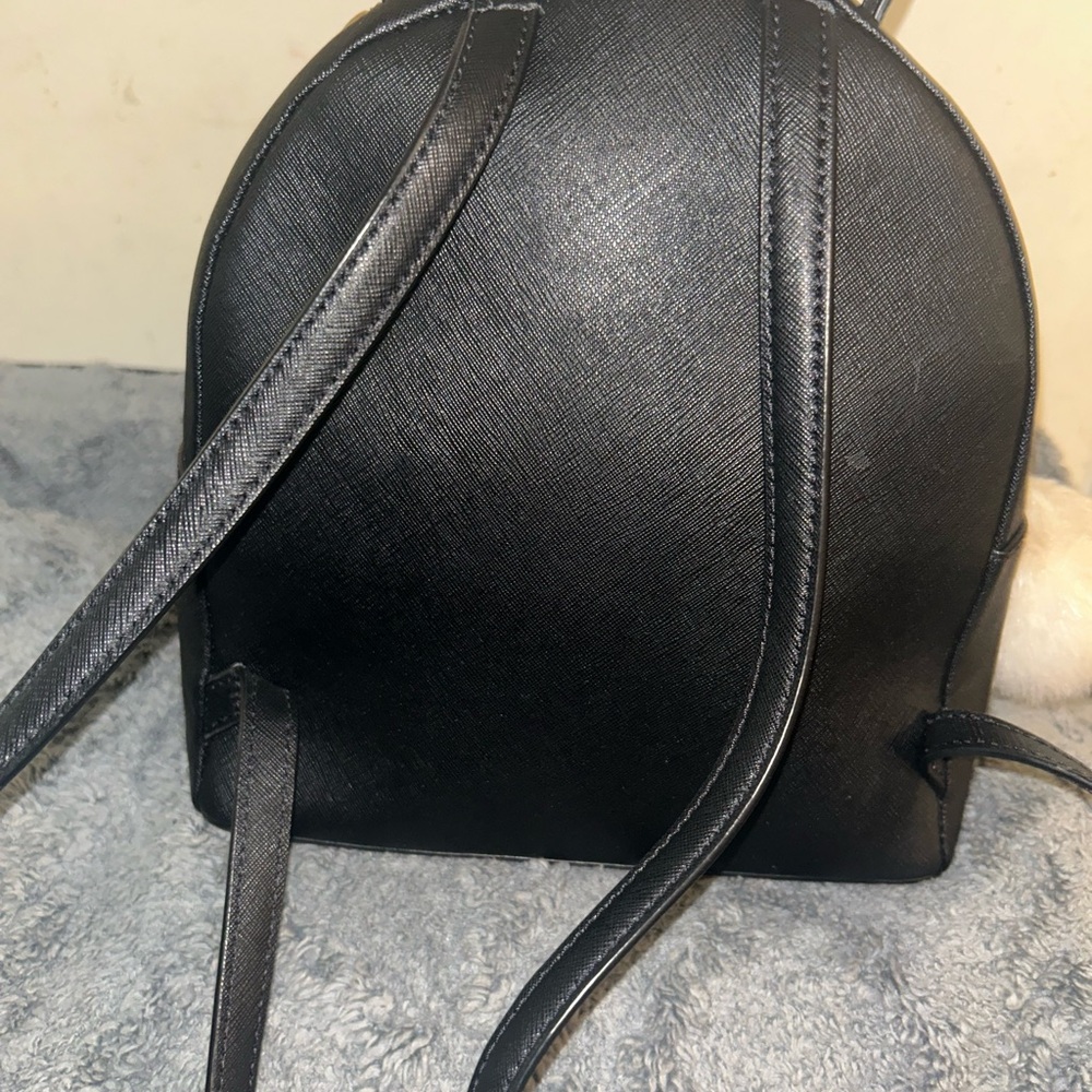 Kate Spade New York Hop To It Rabbit Sammi Backpack. - Picture 2 of 3